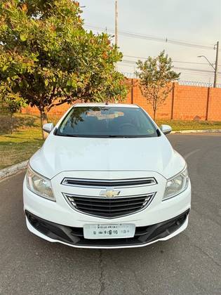 CHEVROLET ONIX 1.0 MPFI LT 8V FLEX 4P MANUAL CHEVROLET ONIX 1.0 MPFI LT 8V FLEX 4P MANUAL